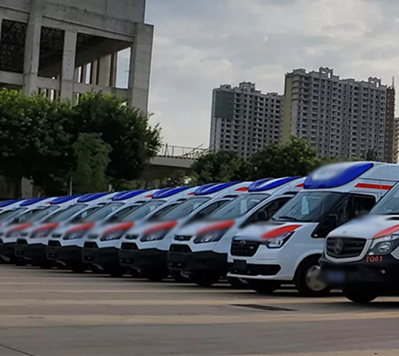 边坝县服务车队展示